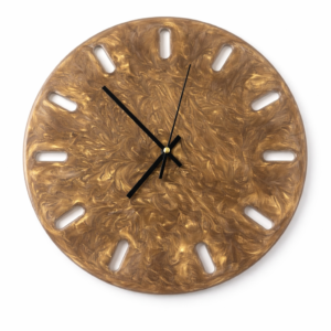 Catalogo Orologio da parete rotondo in resina oro con indici intagliati e lancette nere